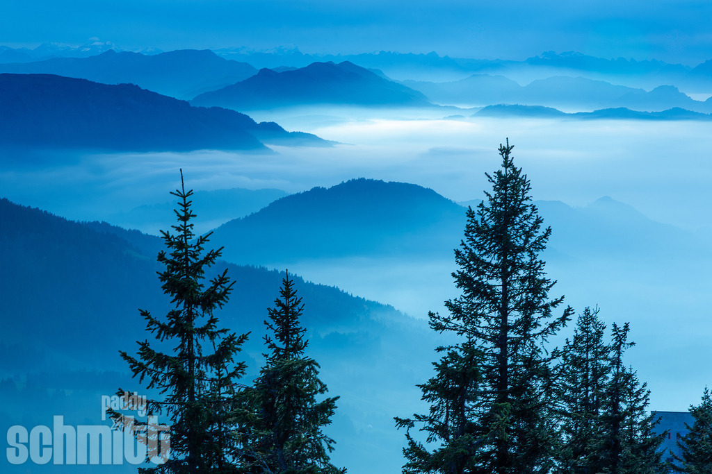 PS-Bergwelt-2026-20 | Entdecke die größte Bildgalerie der Region mit Fotografien aus dem Allgäu, der Bodenseeregion, Oberschwaben, dem Donautal und der Schwäbischen Alb. Landschaften, Luftaufnahmen und Reisefotografie als Wandbild und Fotokunst. - Realisiert mit Pictrs.com