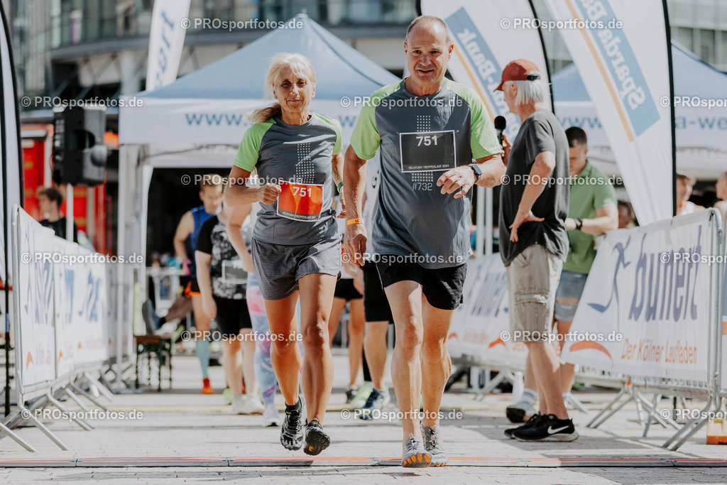 240825_Treppenlauf-204 | Professionelle Fotos Ihrer Laufsportveranstaltung.