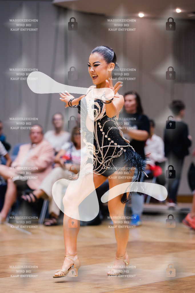 GOC 2025 - WDSF Solo Junior II Latin Female - 2025-08-21-8413 | Webshop for digital downloads and prints of dance sport, event & show photographer Julian Link - Realisiert mit Pictrs.com