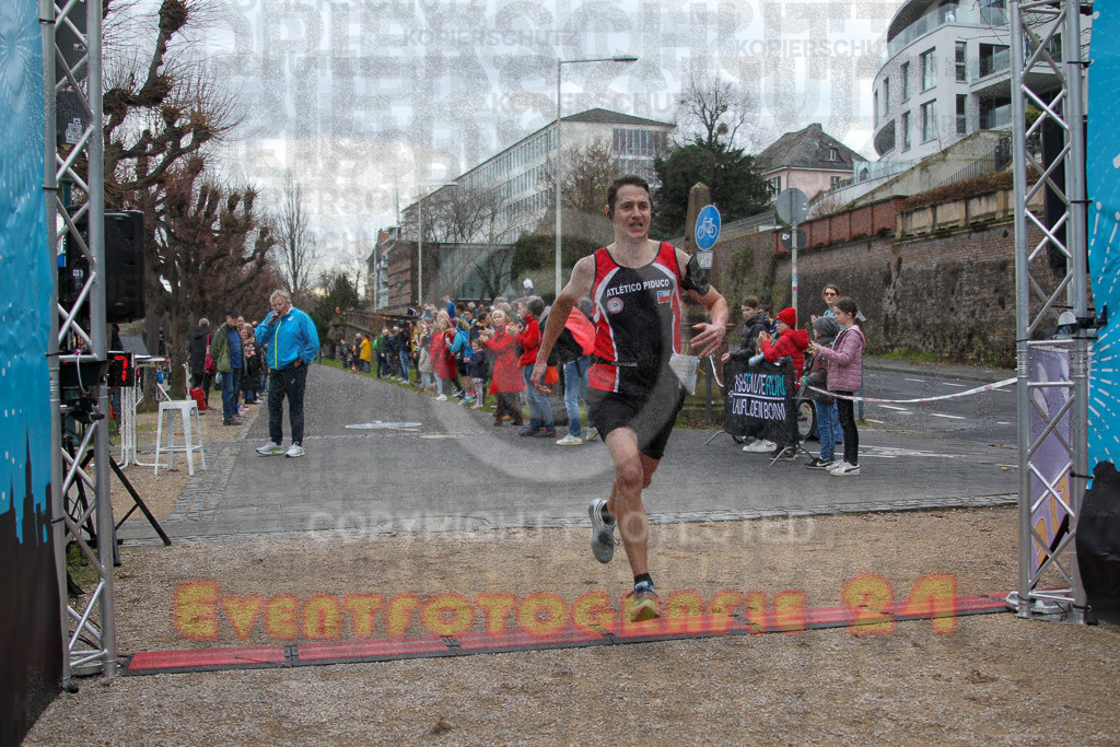 221231_1150_EV4_7749 | Sportfotografie im Rhein-Sieg Kreis, Köln, Bonn, NRW, Rheinland Pfalz, Hessen, etc. Unser Tätigkeitsfeld umfasst den Laufsport vom Volkslauf über den Marathon, Duathlon, Triathon bis zum Ultralauf wie Kölnpfad Ultra oder Schindertrail.