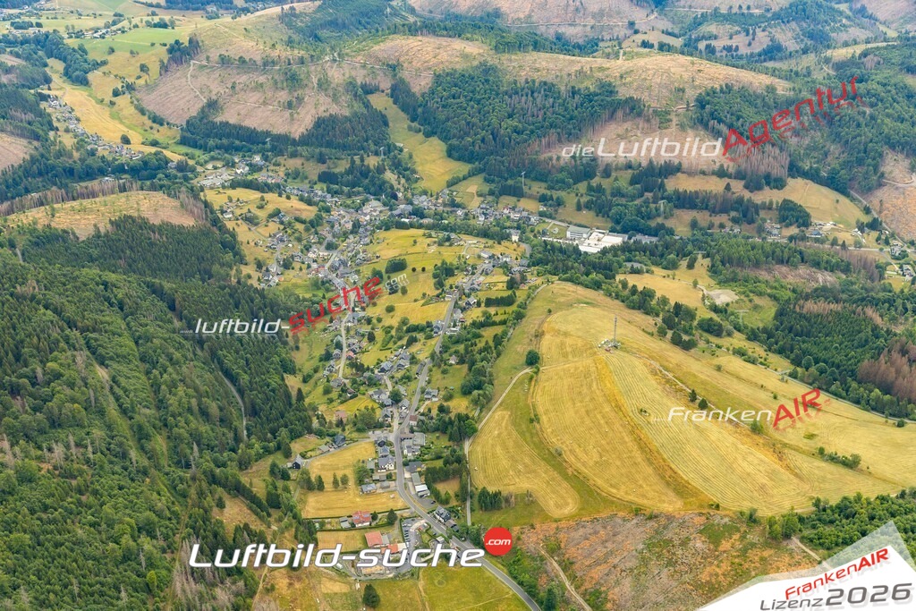 Die Luftaufnahme Haselbach - Sonneberg wurde 2022 vom Flugzeug aus (keine Drohne) erstellt. Hohe Auflösung -für große Poster und Wandbilder geeignet - Garantiert!