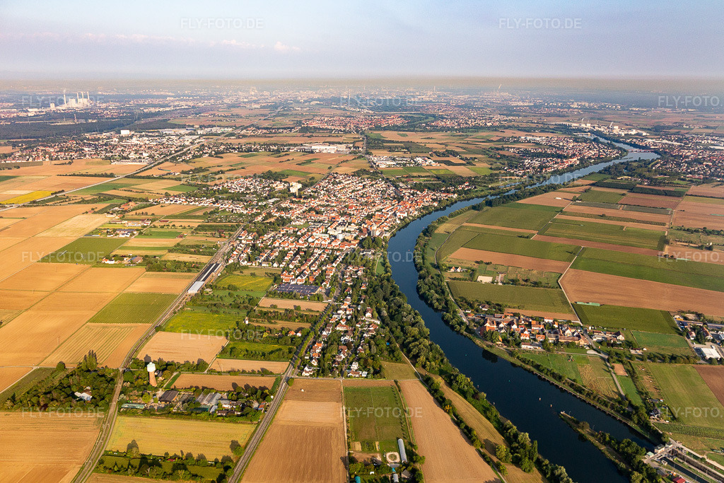 Luftbild: Neckar in Edingen-Neckarhausen im Bundesland Baden-Württemberg in Deutschland. Foto: IMG_117051.jpg vom 25.08.2019 durch Werner Riehm/FLY-FOTO.de