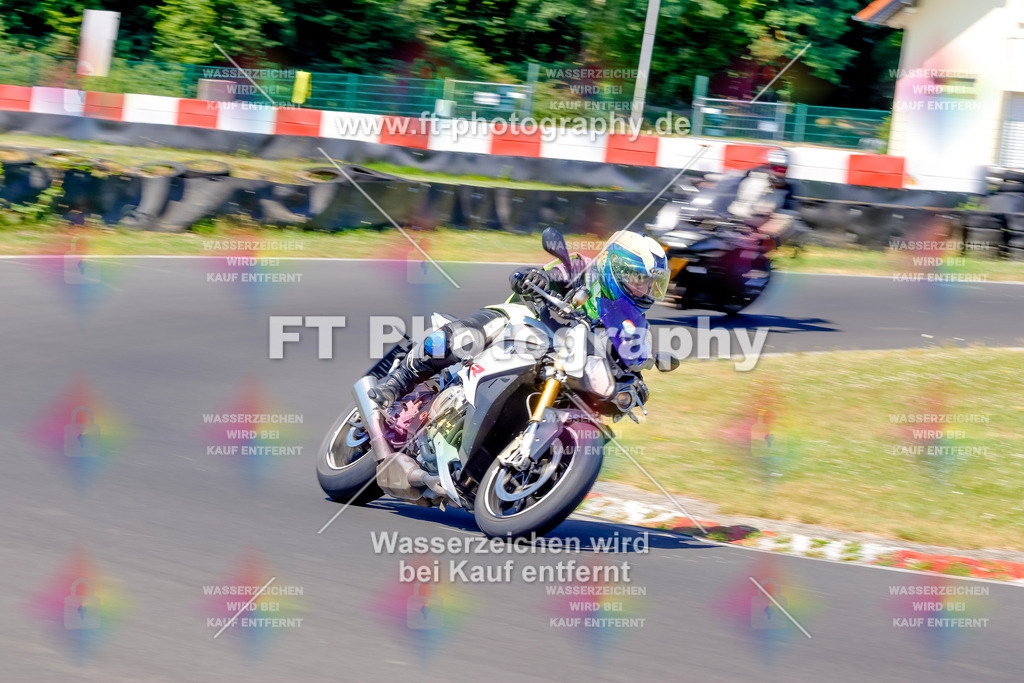 _MOT9498 | Hier findet Ihr Bilder von Touristenfahrten auf der Nürburgring Nordschleife oder von anderen Veranstaltungen die ich besucht habe. Viel Spass beim Durch Schauen 