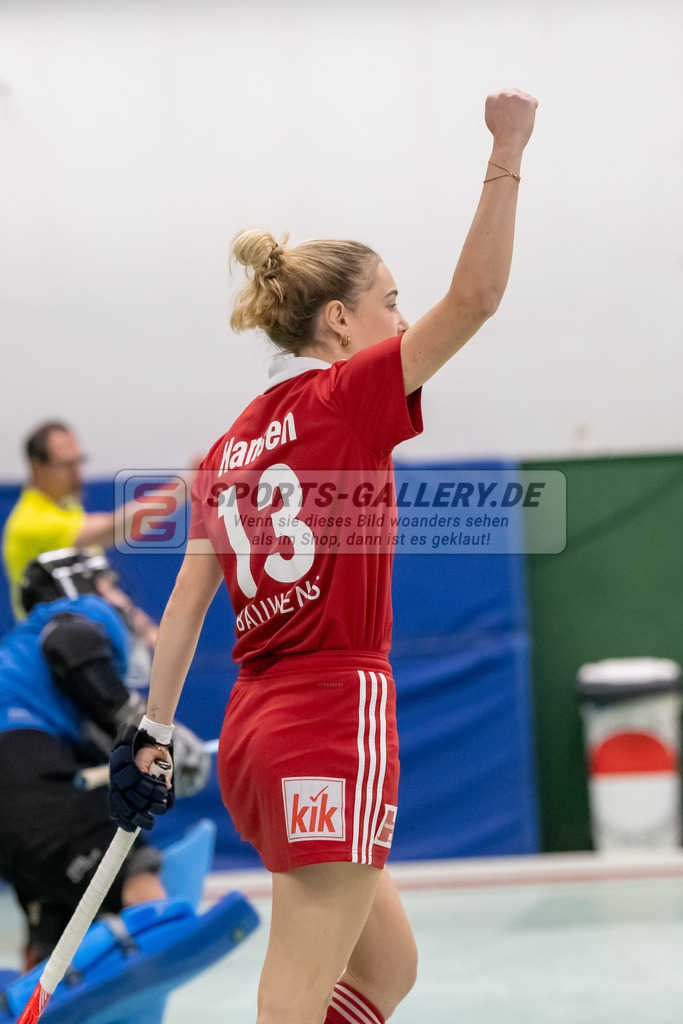 SFE_20241201_0009 | Köln, Deutschland, 01.12.2024:  Hockey 1. Bundesliga Damen Rot-Weiss Köln - HTC Uhlenhorst im KTHC Stadion Rot-Weiss Köln Tennis and Hockey Club am 01.12.2024 in Köln, Deutschland. (Foto von Stephan Fehrmann)Köln, Germany, 01.12.2024: Hockey 1. Bundesliga Damen Rot-Weiss Köln - HTC Uhlenhorst in KTHC Stadion Rot-Weiss Köln Tennis and Hockey Club at 01.12.2024 in Köln, Deutschland. (Foto from Stephan Fehrmann)