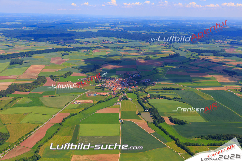 Luftbild von  Bundorf - Luftaufnahme wurde 2016 von https://frankenair.de mittels Flugzeug (keine Drohne) erstellt - die Geschenkidee