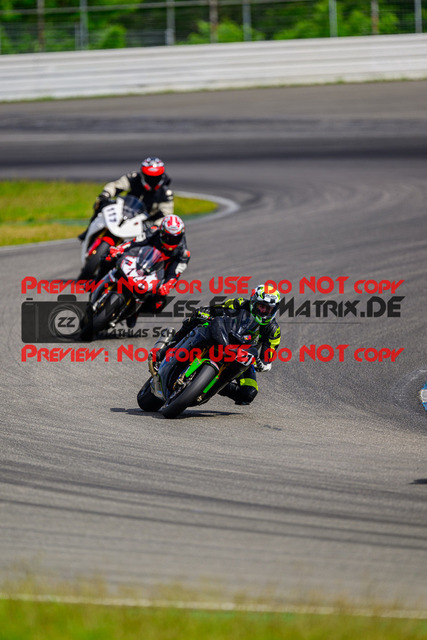 MaZZes_FotoMatrix_240615_6007705_7524 | ROT