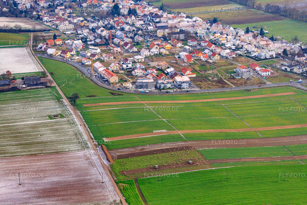 Luftbild: Neubaugebiet Am Höhenweg bei Schnee in Kandel im Bundesland Rheinland-Pfalz in Deutschland. Foto: IMG_35704.jpg vom 27.11.2010 durch Werner Riehm/FLY-FOTO.de
