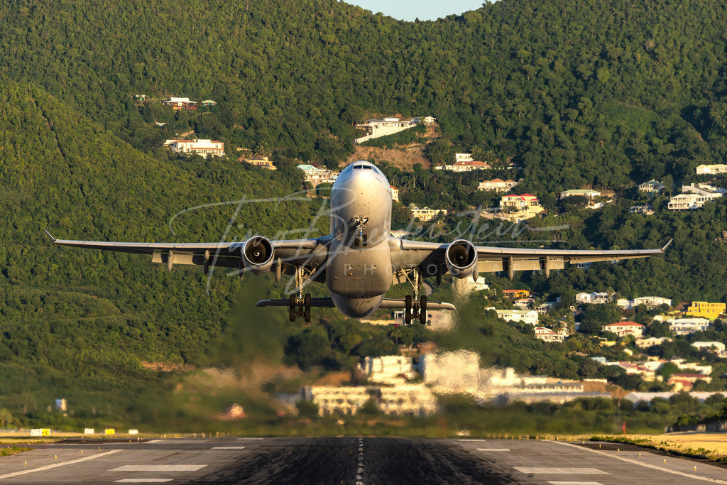 20250109-822A9195 | Buy high-quality aviation and travel photography prints by professional photographer Timo Breidenstein. Authentic images, professionally printed, worldwide shipping. - Realisiert mit Pictrs.com