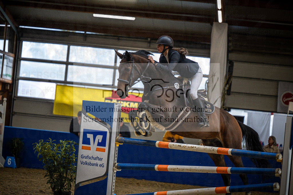 DOS_1291 | Entdecke hochwertige Reitturnierfotos von Foto Oger. Professionell, emotional und authentisch – jetzt Lieblingsmomente im Shop bestellen.Deutschlandweite Turnierfotografie. - Realisiert mit Pictrs.com