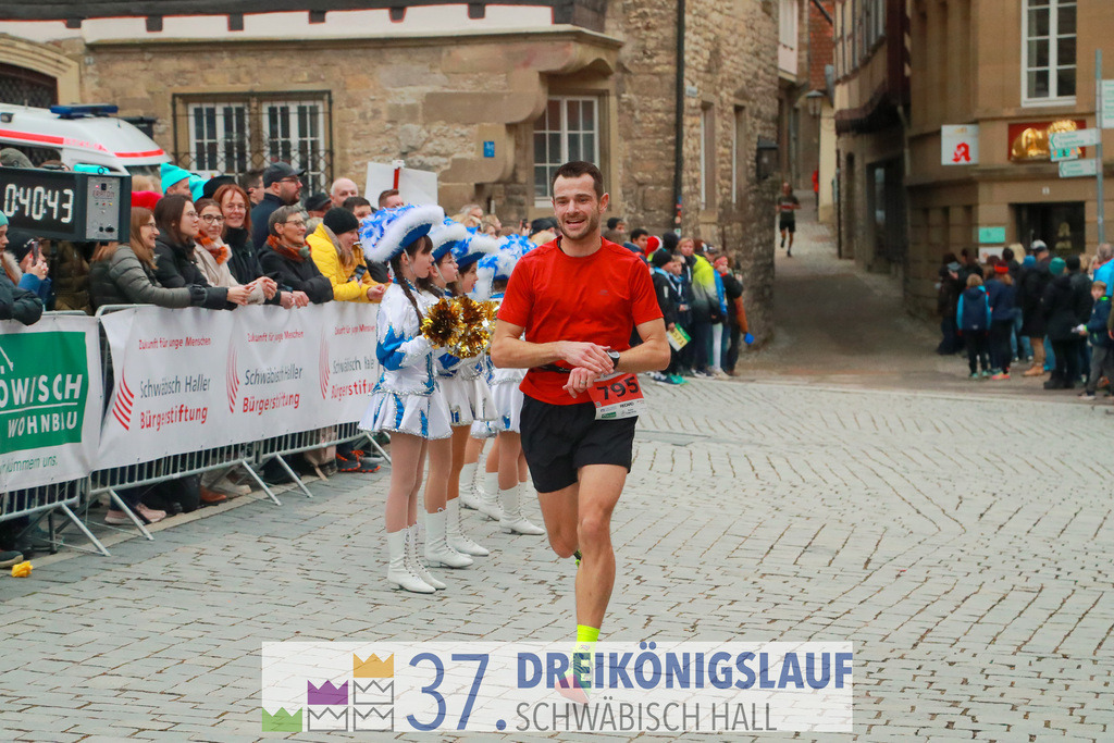 VR Bank Hauptlauf 10000m | 3 Koenigslauf 2023 - Realisiert mit Pictrs.com