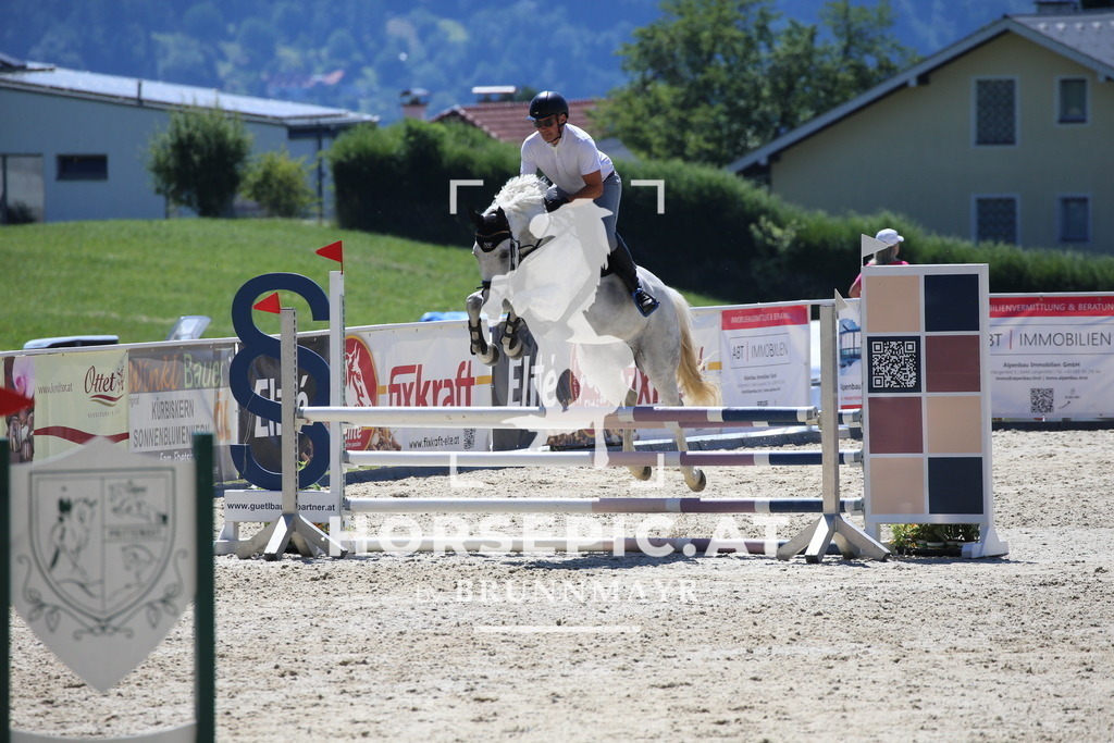 DL2Q3483 | Willkommen bei Brunnmayr - Design & Fotografie – Ihrem Spezialisten für Reitturniere und Pferdeveranstaltungen in Oberösterreich, Salzburg und Bayern! Seit über 17 Jahren sind wir leidenschaftlich dabei.