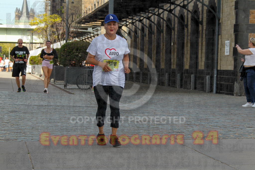 250920_1339_EV4_6359 | Sportfotografie im Rhein-Sieg Kreis, Köln, Bonn, NRW, Rheinland Pfalz, Hessen, etc. Unser Tätigkeitsfeld umfasst den Laufsport vom Volkslauf über den Marathon, Duathlon, Triathon bis zum Ultralauf wie Kölnpfad Ultra oder Schindertrail.