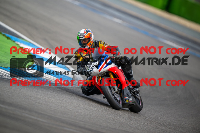 MaZZes_FotoMatrix_230410_3248 | ROT