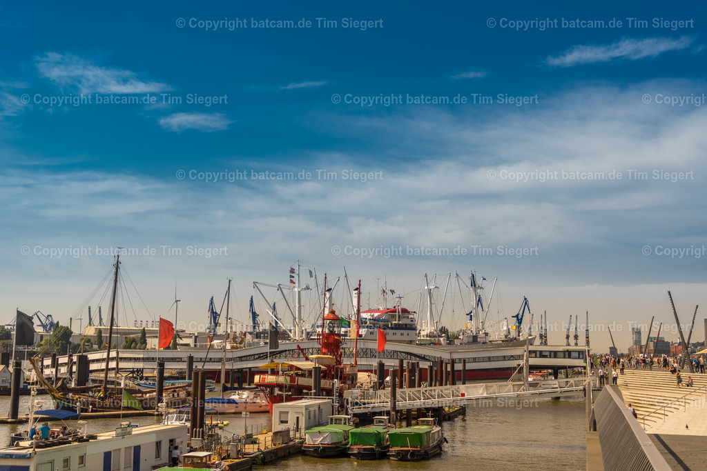 Hamburg-Überseebrücke | batcam.de - Realisiert mit Pictrs.com