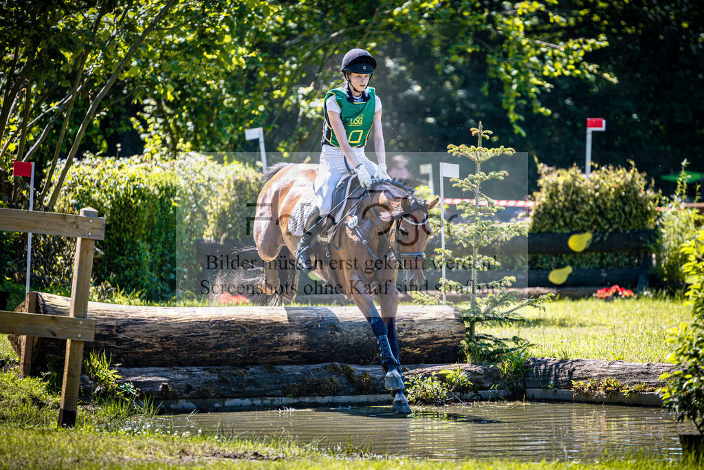 A1_Vielseitigkeitsturnier Melle Oldendorf-15c-0149 | Entdecke hochwertige Reitturnierfotos von Foto Oger. Professionell, emotional und authentisch – jetzt Lieblingsmomente im Shop bestellen.Deutschlandweite Turnierfotografie. - Realisiert mit Pictrs.com