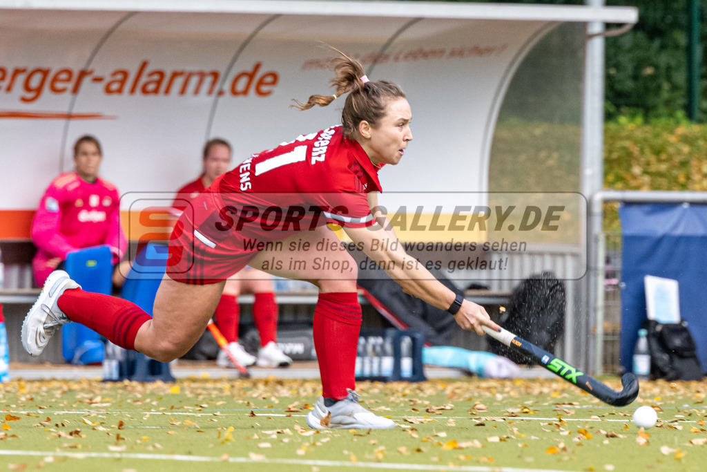 SFE_20221008_0057 | 1. Bundesliga Hockey Damen Rot-Weiss Köln - Harvestehuder THC am 08.10.2022 in Köln (KTHC Stadion Rot-Weiss Köln Tennis and Hockey Club), Photo: Stephan Fehrmann 2022 (Sports-Gallery),Nike Lorenz ( Rot-Weiss Köln #11 )