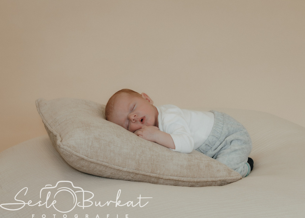 20250903-IMG_8711 | Authentische, natürliche und emotionale Fotoshootings auf der Nordseeinsel Föhr. Als Fotografin halte ich deine schönsten Momente in einzigartigen Neugeborenen-, Familien-, Paar- und Einzelshootings fest. Jetzt einen Termin vereinbaren!