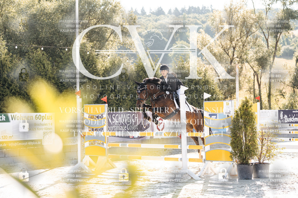 CK907425 | Turnierfotografie Pferdefotografie Trier Rheinland-Pfalz Pferdesport Reitsport Tierfotografie Sportfotografie Pferdevideo Pferdevideografie Equestrianvideography equestrianphotography  - Realisiert mit Pictrs.com