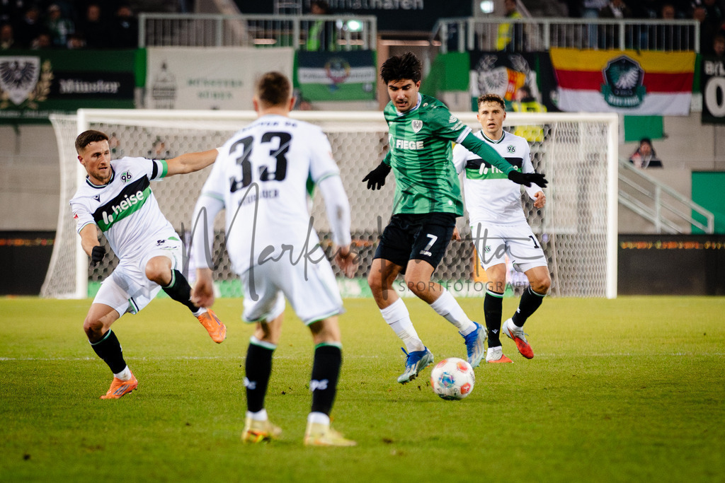 2. Bundesliga, Saison 2025/26, 15. Spieltag: SC Preußen Münster - Hannover 96 | Münster, 05.12.2025: 2. Bundesliga, 15. Spieltag, SC Preußen Münster gegen Hannover 96 im LVM-Preußenstadion in Münster. Foto: sportfotografie.ms | Markus Paletta - Realisiert mit Pictrs.com