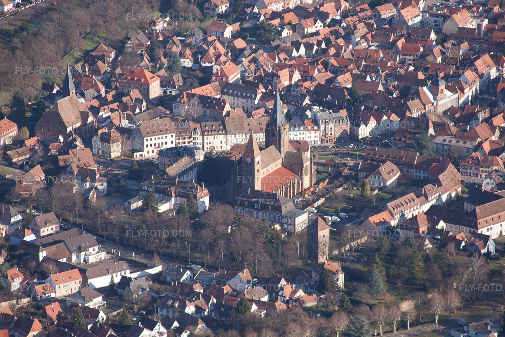 Aerial view: View of the town in Wissembourg in the state Bas-Rhin, France.Photo: IMG_48419.jpg taken on 12/11/2011 by Werner Riehm/FLY-FOTO.comResolution of the original: 4752 x 3168 px