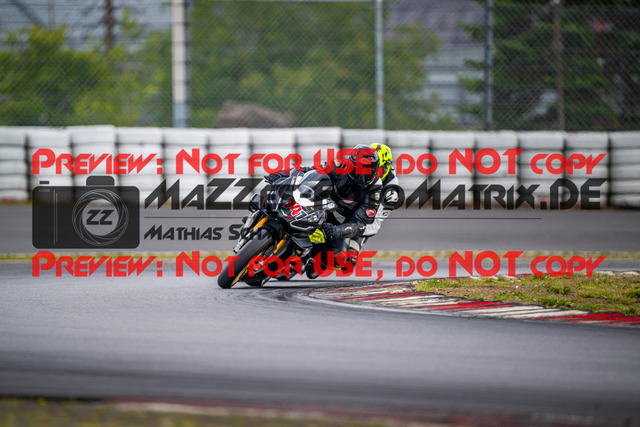 MaZZes_FotoMatrix_230719_1671-2 | WEISS