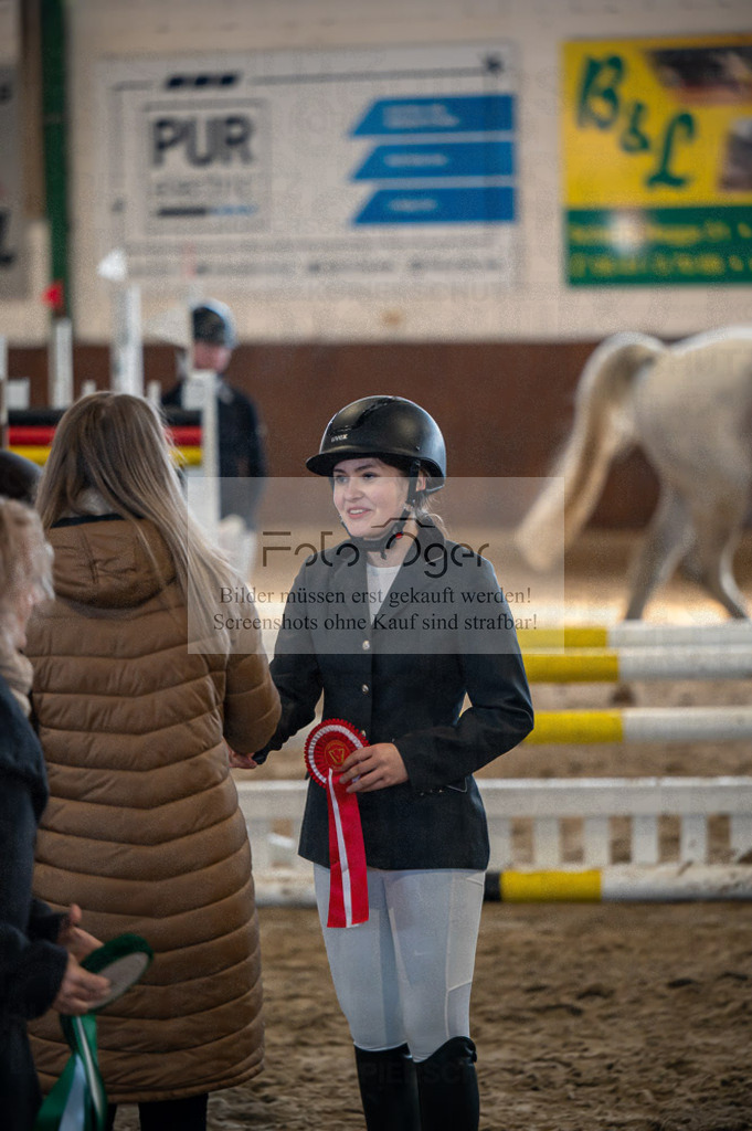 Hallenreittunier Voxtrup 2023 | Entdecke hochwertige Reitturnierfotos von Foto Oger. Professionell, emotional und authentisch – jetzt Lieblingsmomente im Shop bestellen.Deutschlandweite Turnierfotografie. - Realisiert mit Pictrs.com