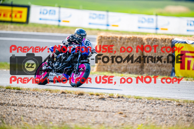 MaZZes_FotoMatrix_220722_9554 | TWIN