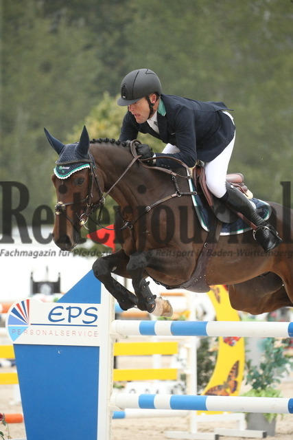 Villingendorf_2022_Prfg.Nr.08_zwei Phasen_Springprfg.Kl.M_Youngster_Tim Hoster_Twick Star (4) | Alle Fotos der Reiterjournal Fotografin Doris Matthaes im Reiterjournal Online-Fotoshop. - Realisiert mit Pictrs.com