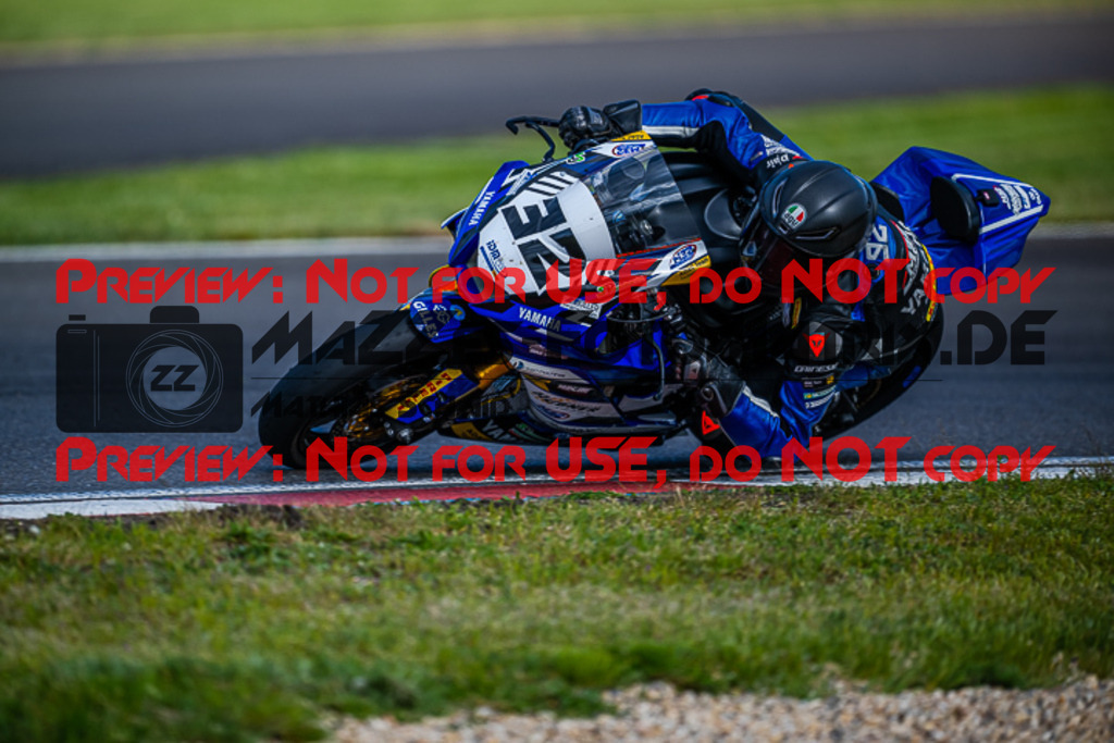 MaZZes_FotoMatrix_220506_93118 | Fotograf Mathias Schmid
Sportfotograf,
Eventfotograf,
Hochzeitsfotograf,
Portraitfotograf