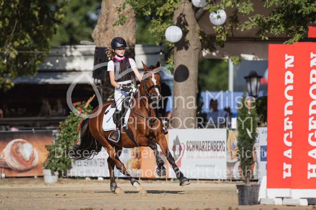 220825_Delbrueck_PonyTrophy-201 | Deine schönsten Turniermomente als professionelle Fotos! Entdecke hochwertige Pferdesport-Fotografie im Online-Shop. Jetzt Fotos finden & bestellen!