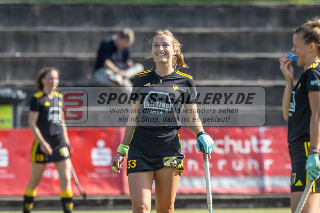 MJ_01.10.2023_F_UHTC-HTHC-48 | Katharina Kiefer (Harvestehuder THC #33), Uhlenhorst Mülheim - Harvestehuder THC am 1.10.2023 im Waldstadion, Mülheim a. d. Ruhr