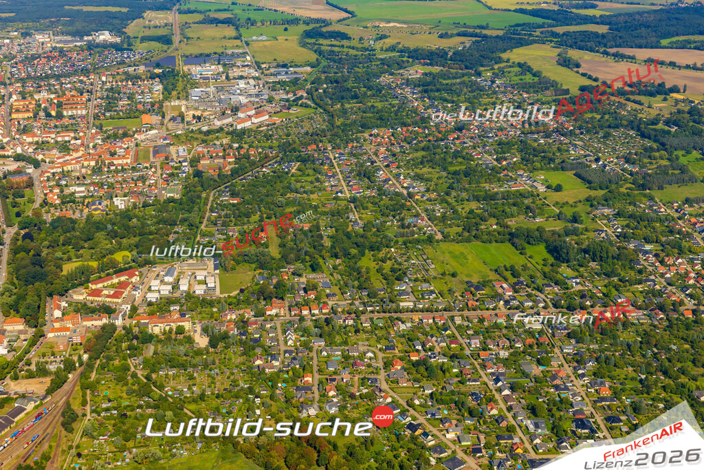 Neue Luftbildaufnahme der Stadt Stendal - Das Luftbild wurde 2025 vom UL-Flugzeug heraus erstellt ( keine Drohnenaufnahme ) - Hochauflösende Luftaufnahme - für Wandbilder und großformatige Ausdrucke geeignet. Das besondere Geschenk!Hier alle&nbsp;Infos zur Lizenzierung der LuftaufnahmeWir fliegen auch dieses Jahr wieder in Ihre Region um Luftbilder zu erstellen.- Luftbild anfragen