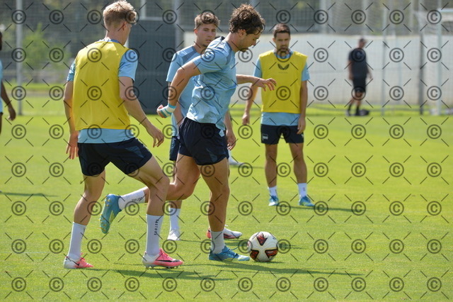 RGE_9973 | Hertha BSC, 2.Bundesliga, Herren, Fußball, Training auf dem Schenckendorffplatz, Montag 10.08. 2026, Saison 2026/27,  am Ball Linus Gechter (Hertha BSC ),  Fotograf: Ralf Gebhardt - Realisiert mit Pictrs.com