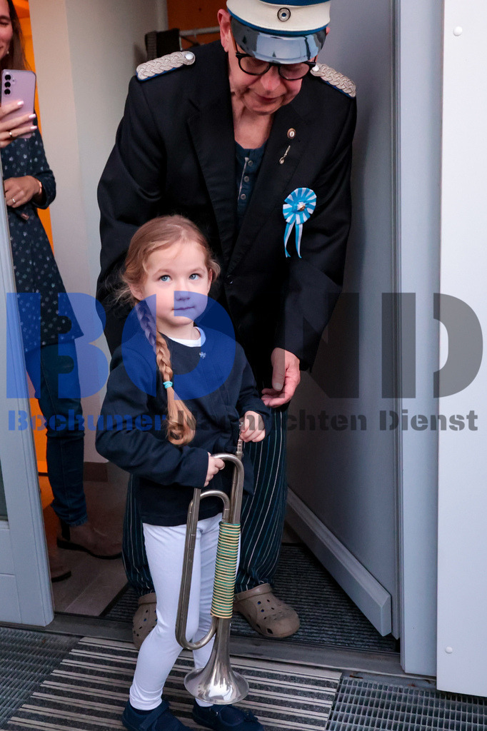 636. Maiabendfest 2024 {date} -  | {headline}



(Foto: Sebastian Sendlak / BOND)

 - Realisiert mit Pictrs.com