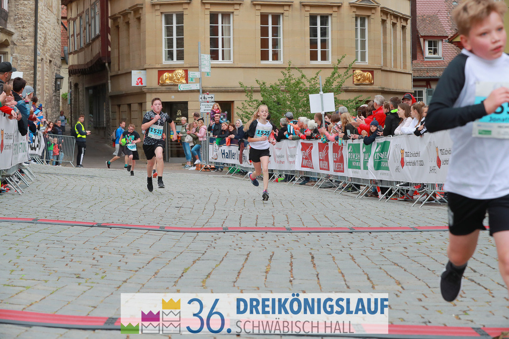 Stadtwerke Schüler und Jugendlauf 1,7km | 3koenigslauf 2022 Stadtwerke Schüler und Jugenlauf 1,7km - Realisiert mit Pictrs.com
