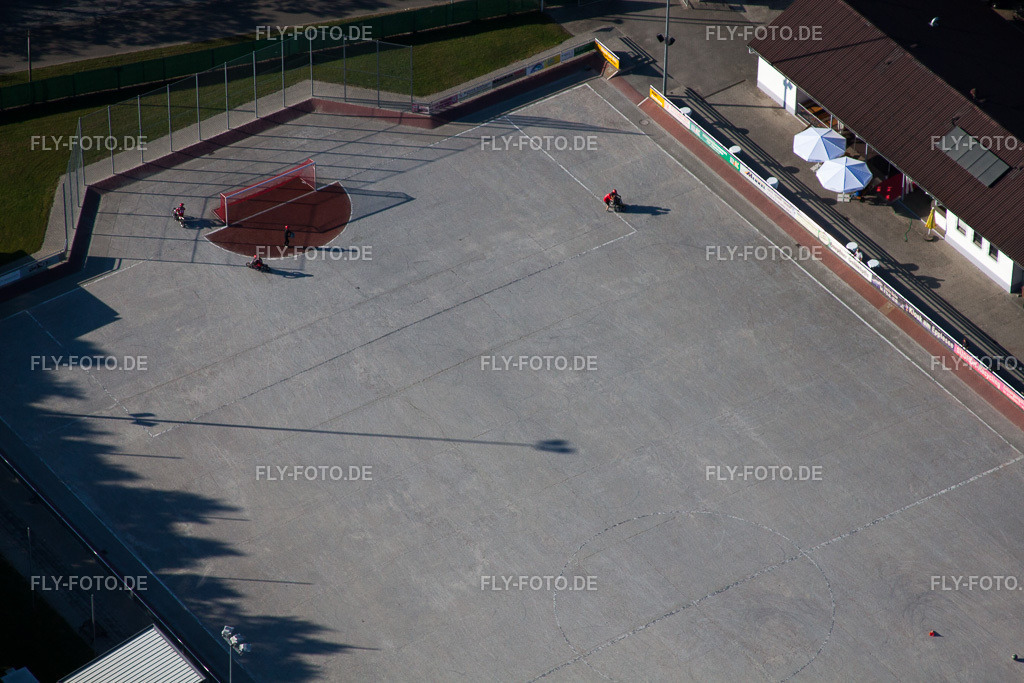 MSC Taifun, Radballfeld | Luftbild: MSC Taifun, Radballfeld im Ortsteil Mörsch in Rheinstetten im Bundesland Baden-Württemberg in Deutschland. Foto: IMG_66516.jpg vom 05.06.2014 durch Werner Riehm/FLY-FOTO.de - Realisiert mit Pictrs.com