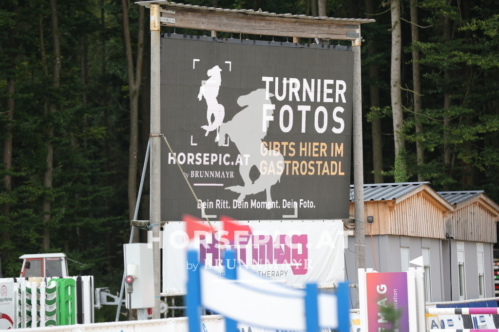 0P6A7253 | Willkommen bei Brunnmayr - Design & Fotografie – Ihrem Spezialisten für Reitturniere und Pferdeveranstaltungen in Oberösterreich, Salzburg und Bayern! Seit über 17 Jahren sind wir leidenschaftlich dabei.