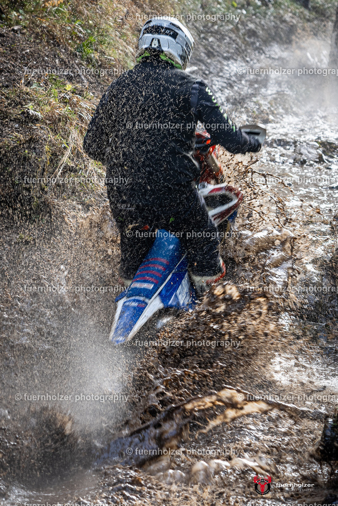 fuernholzer_241026-C1-52-2 | Fotografische Impressionen von der Red Stag Enduro Extreme by fuernholzer-photography.com. Endurosport in Österreich fotografisch festgehalten von fuernholzer. Auftragsfotografie für Private, Gewerbefotos und Industriefotografie. Eventfotografie, Sportfotografie und Motorsportfotografie. Anbieter von Fotoworkshops, Fototraining, fotografischen Vorträgen und Fotoseminaren.