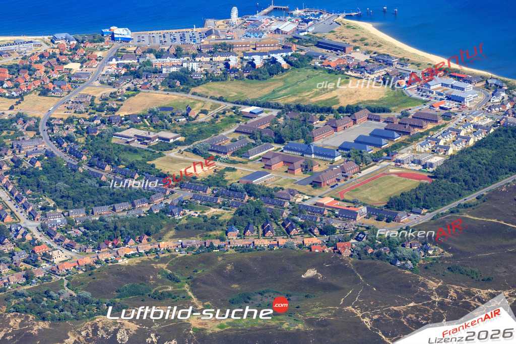 Die Luftbildaufnahme List - Sylt wurde 2018 mittels Flugzeug (keine Drohne) erstellt. Perfekte Schärfe und Druck- Auflösung- Garantiert!