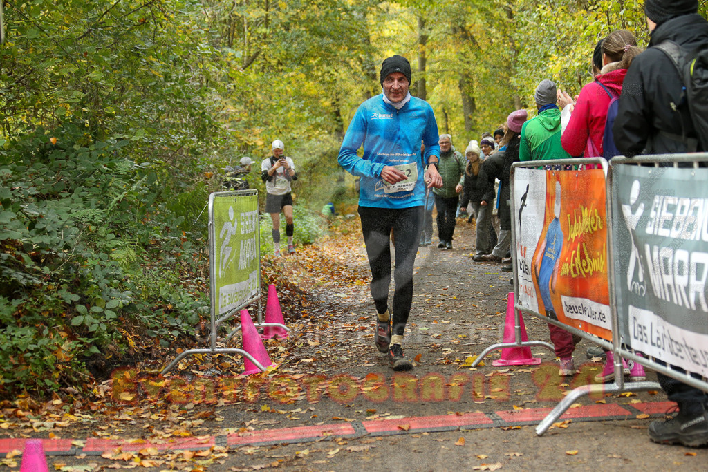 251026_1235_EX1_0757 | Sportfotografie im Rhein-Sieg Kreis, Köln, Bonn, NRW, Rheinland Pfalz, Hessen, etc. Unser Tätigkeitsfeld umfasst den Laufsport vom Volkslauf über den Marathon, Duathlon, Triathon bis zum Ultralauf wie Kölnpfad Ultra oder Schindertrail.