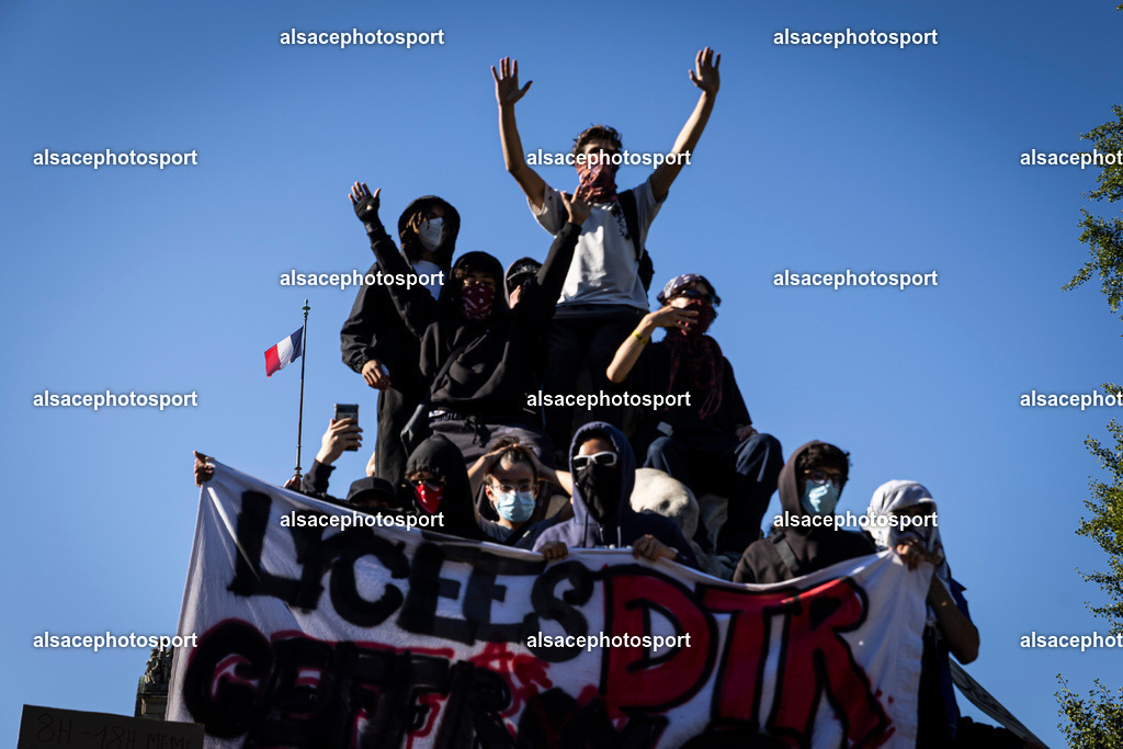 _B7A0791 | manifestation de lycéens à Strasbourg, le 6 octobre 2026, dans le cadre d’un mouvement national de protestation contre les conditions d’apprentissage. - Realisiert mit Pictrs.com