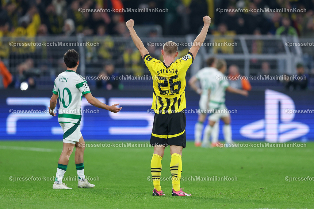 BVB01102401017 | 01.10.2024, Fußball, UEFA Champions League, Borussia Dortmund - Celtic Glasgow, 2. Spieltag, Signal Iduna Park, Saison 2024 2025: Torjubel nach dem 3:1 durch Karim Adeyemi (BVB #27). Julian Ryerson (BVB #26) steht jubelnd auf dem Spielfeld