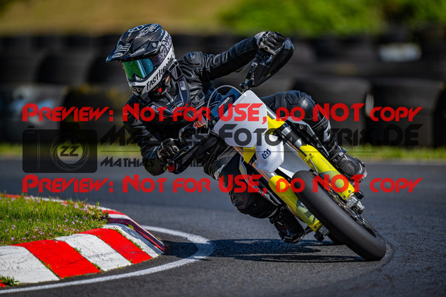 MaZZes_FotoMatrix_240430_6007705_1048 | Fotograf Mathias Schmid
Sportfotograf,
Eventfotograf,
Hochzeitsfotograf,
Portraitfotograf