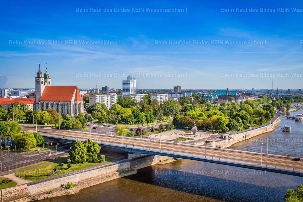 Strombrücke elbe und Johanniskirche Magdeburg Luftbild-2045 | Strombrücke Elbe und Johanniskirche - Realisiert mit Pictrs.com