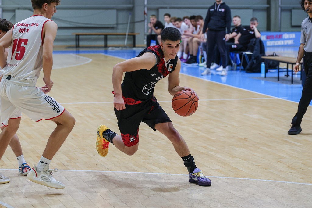 JBBL BAYER GIANTS @ BBV Rheinstars Köln-39 | Fotos von Basketballspielen aus dem Raum NRW fotografiert von Gero Mueller-Laschet und Daniel Schaefer - Realisiert mit Pictrs.com