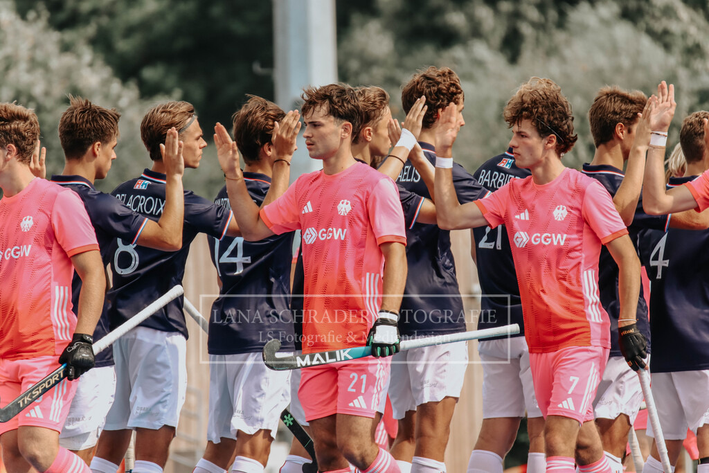 EM_MU18_F_GER-FRA_Lille_bearbeitet (50 von 433) | lanaschraderfotografie - Realisiert mit Pictrs.com