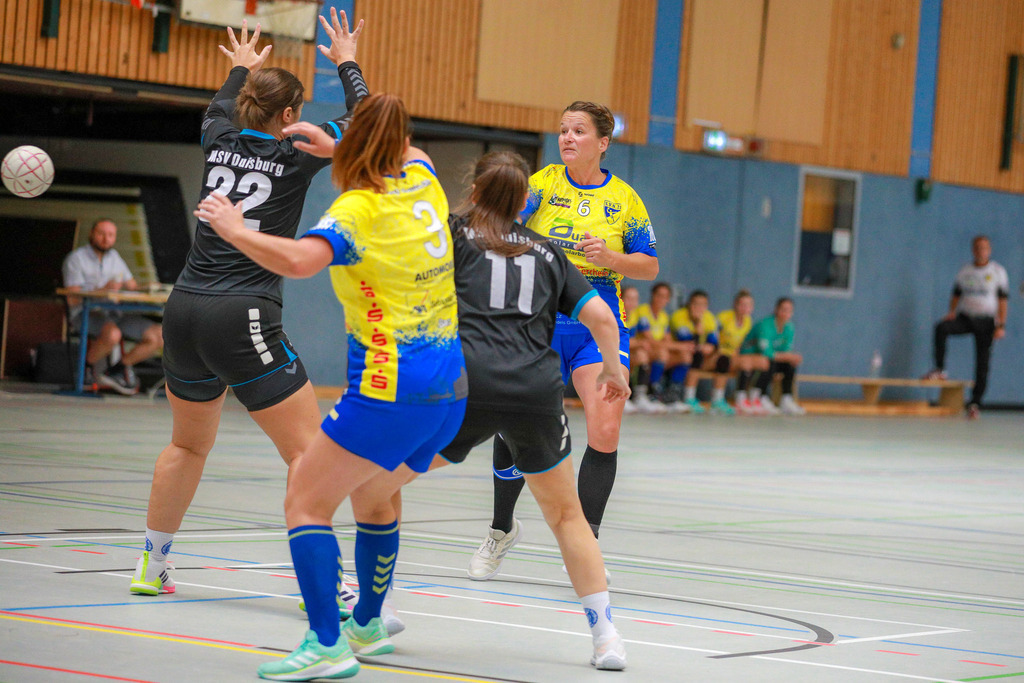 Neukirchen-Duisburg310825_004 | Bildergalerie von Sport-Ereignissen aber auch von weiteren spannenden Dingen - nicht nur vom Niederrhein. In Anlehnung an den bekannten Spruch von Hanns Dieter Hüsch heißt das Motto: "Niederrhein ist überall".  - Realisiert mit Pictrs.com