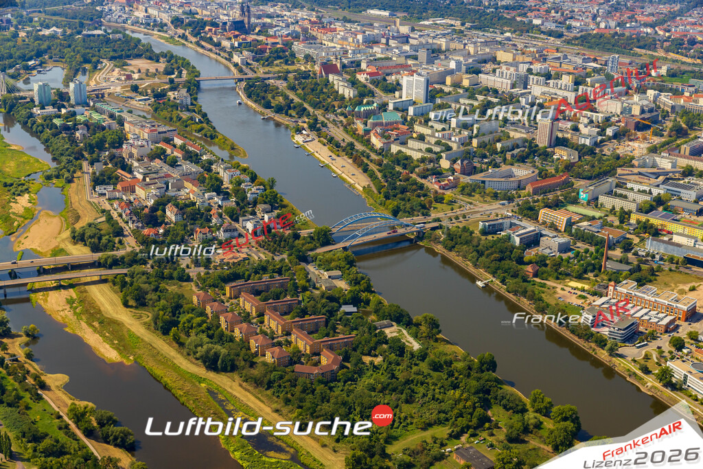 Schöne Luftaufnahme als Geschenk in Werder Magdeburg - Die Luftbildaufnahme wurde 2025 vom UL-Flugzeug heraus erstellt ( keine Drohne ) - Hochauflösende Luftaufnahme -Nicht vergleichbar mit Google Maps oder Satelittenbilder- Die Geschenkidee !Mit Lizenz und Bildrechte bestellbar
