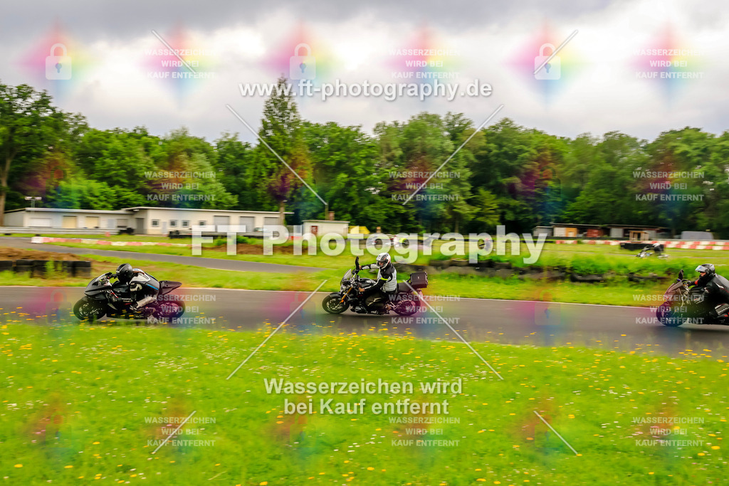 VBK-7196 | Hier findet Ihr Bilder von Touristenfahrten auf der Nürburgring Nordschleife oder von anderen Veranstaltungen die ich besucht habe. Viel Spass beim Durch Schauen 