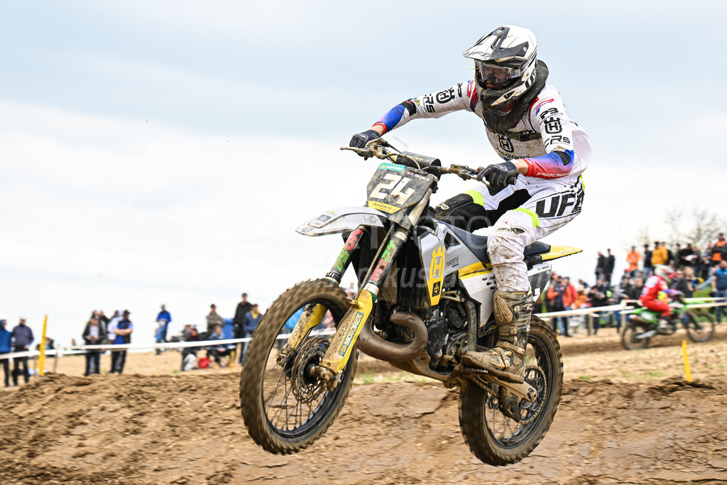 Motocross Schlatt bei Winterthur - 30. April 2023 | #24 Oechslin Thomas aus Alpthal (CH) auf Husqvarna 250 in der Kategorie ProRace Serie am Motocross Schlatt bei Winterthur, 30. April 2023. 
Instagram: @mx_schlatt | @mc_wila | @sam_schweiz
Bild: Sportfotografie Markus Aeschimann | www.markus-aeschimann.ch - Realisiert mit Pictrs.com